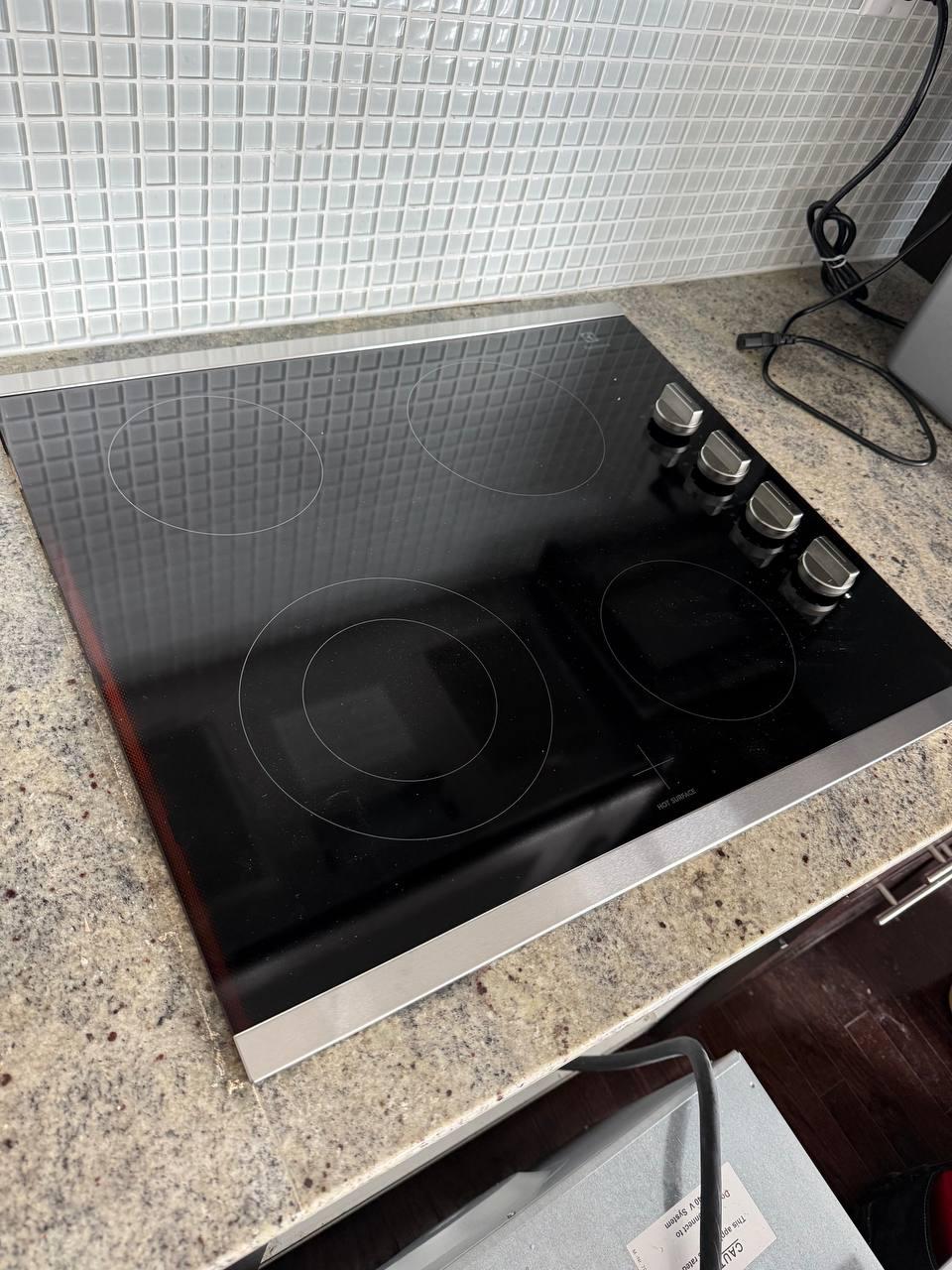Glass cooktop installation